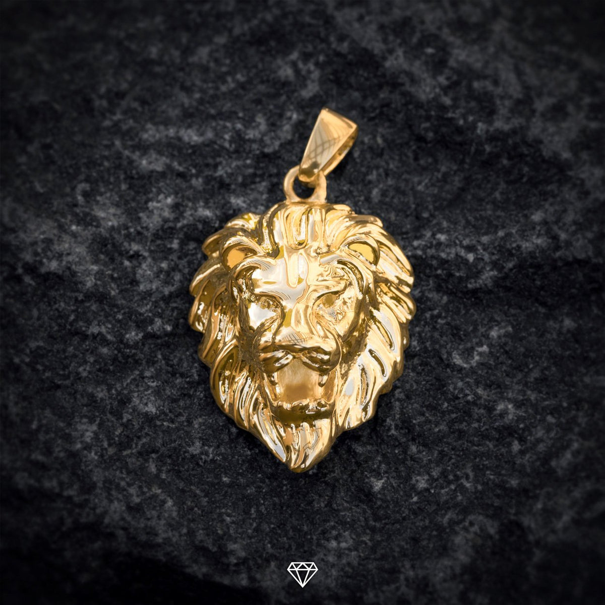 LION PENDANT IN YELLOW GOLD