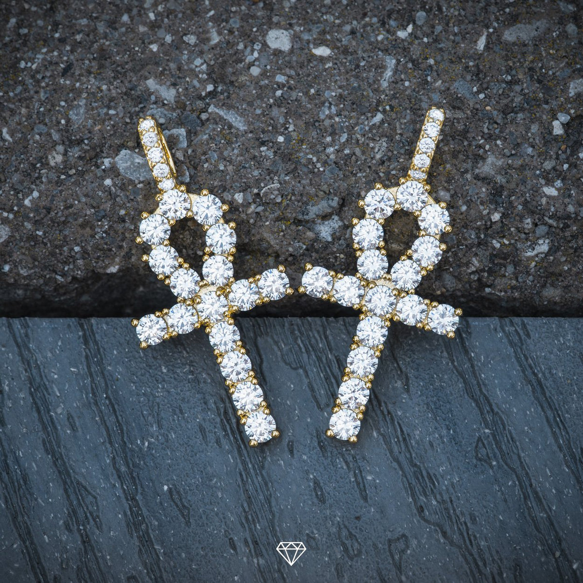 DIAMOND ANKH IN YELLOW GOLD