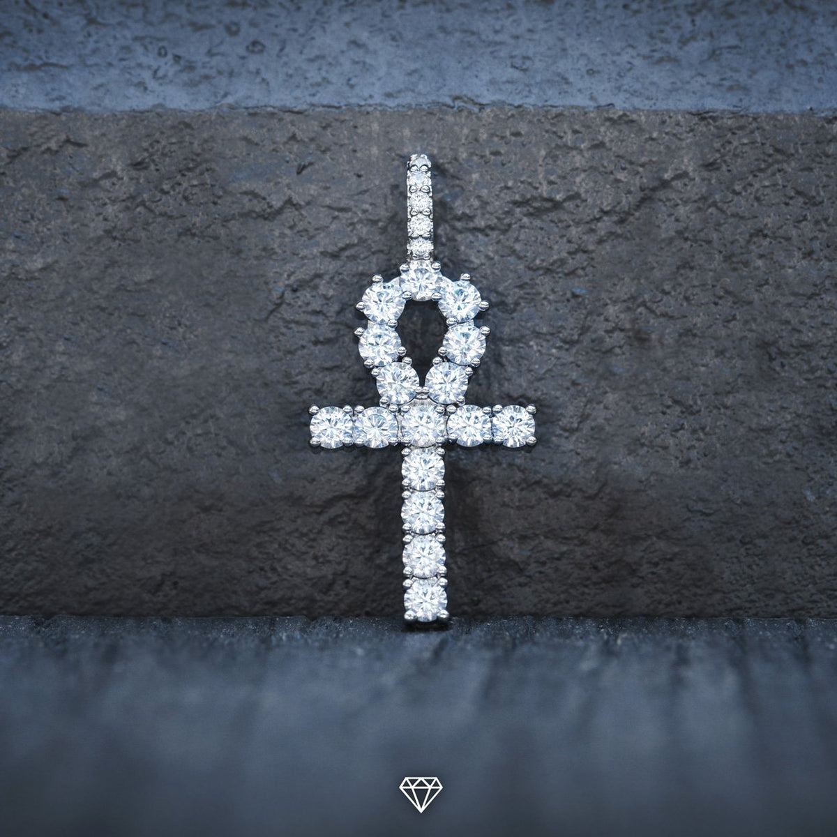 DIAMOND ANKH IN WHITE GOLD