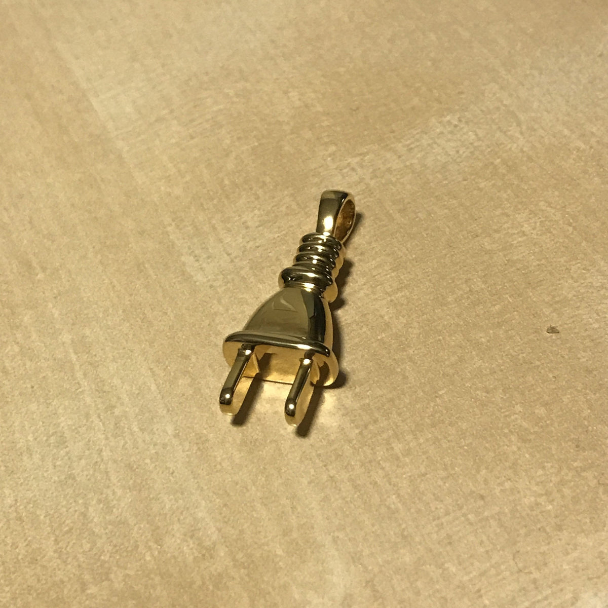 Plug Pendant